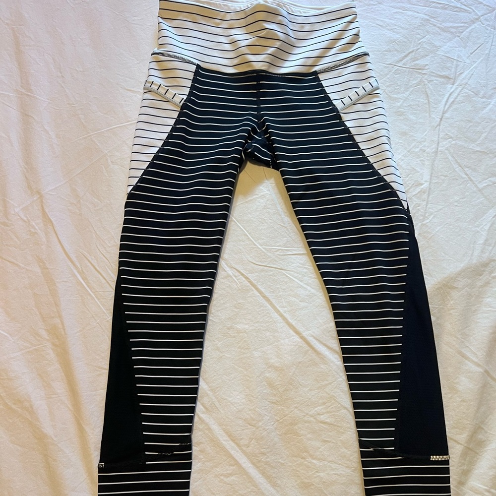 Athleta Capri leggings with mesh panels